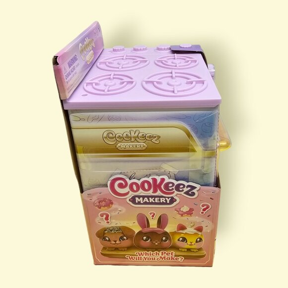 Cookeez Makery Sweet Treatz Oven Playset (Target Exclusive) - Picture 2 of 6